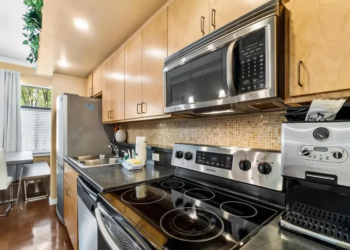 Old East Hill Townhouse