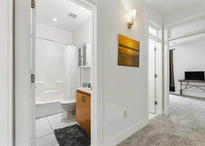 Old East Hill Townhouse Holiday home *